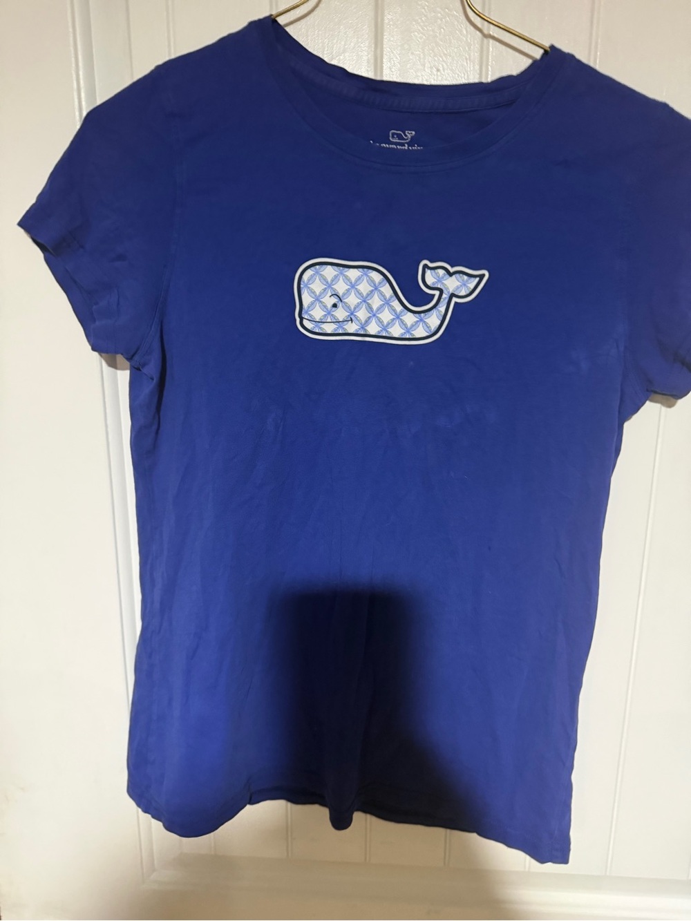 Vineyard Vines Royal Blue Whale Patch tee shirt Women